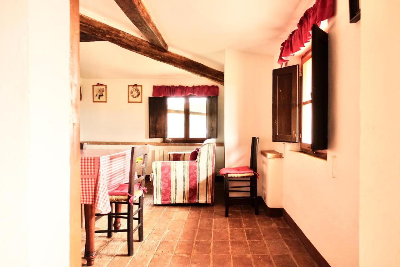 Villa Buonsignori - Wine & Olive Oil Farm Корсано Экстерьер фото