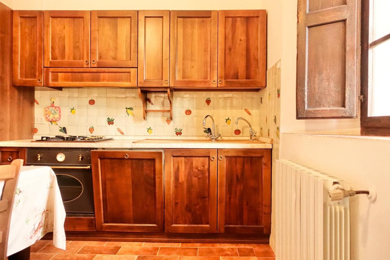 Villa Buonsignori - Wine & Olive Oil Farm Корсано Экстерьер фото