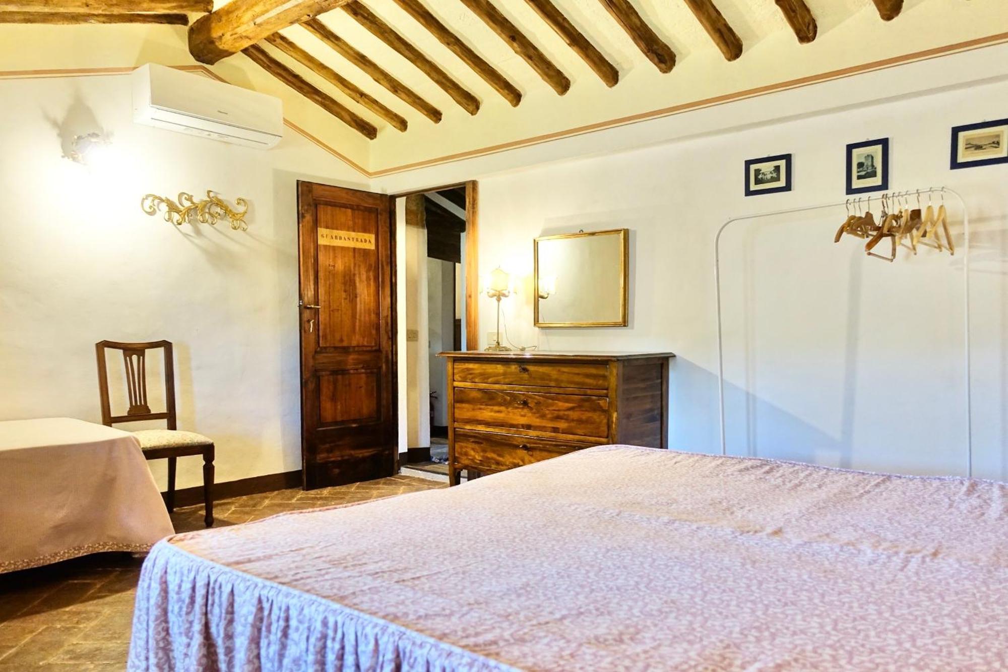 Villa Buonsignori - Wine & Olive Oil Farm Корсано Экстерьер фото